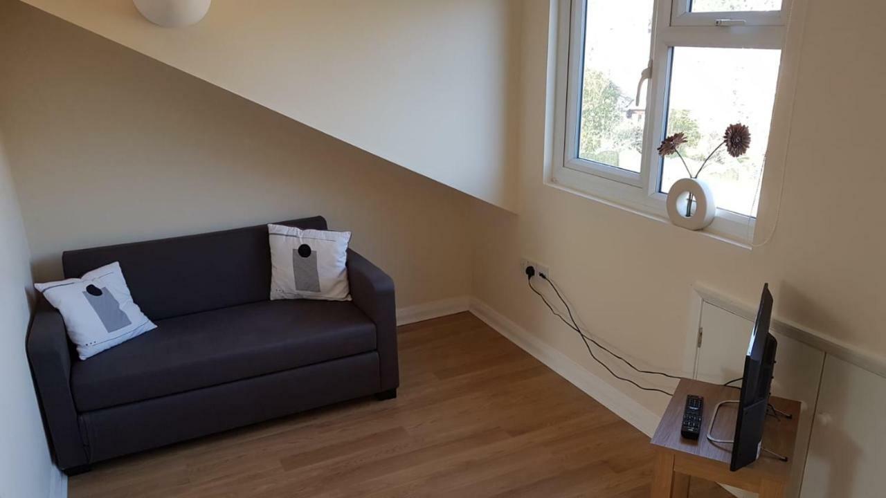Cowley Spacious Flat With Parking, Oxford Dış mekan fotoğraf