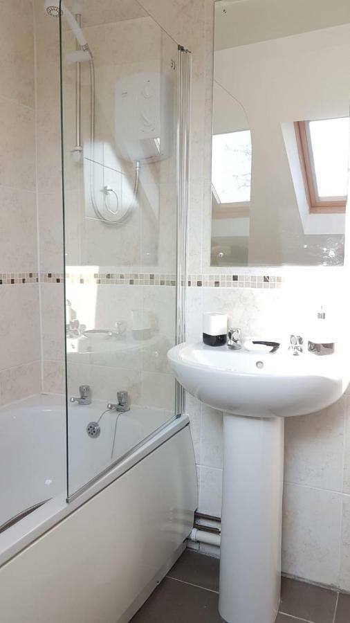 Cowley Spacious Flat With Parking, Oxford Dış mekan fotoğraf